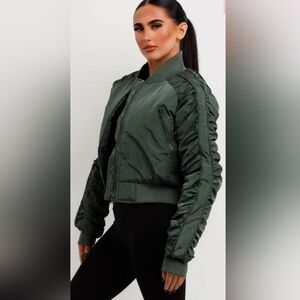 Stylewise UK New Women's Khaki Quilted Bomber Jacket, Ruched Sleeves.  Size XL